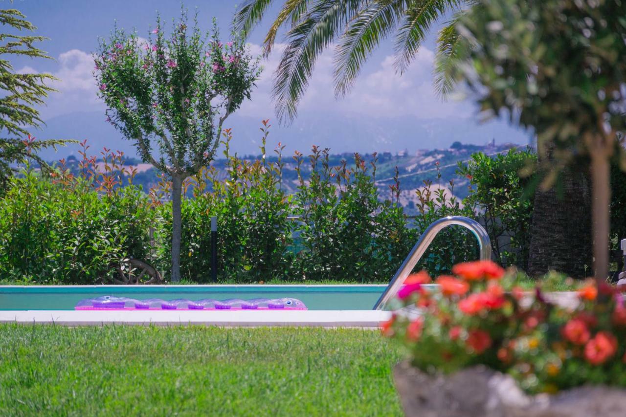 Gli Orti Di San Giacomo Bed & Breakfast Monteprandone Exterior photo